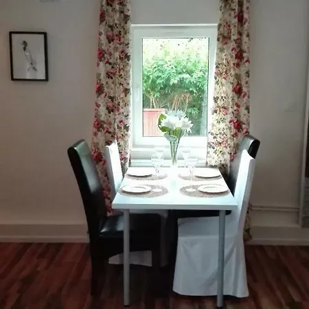 Lipowa Apartment *